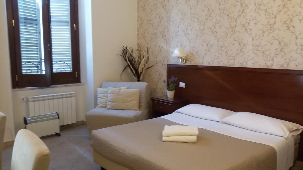 روما Mrs Julie Guesthouse المظهر الخارجي الصورة