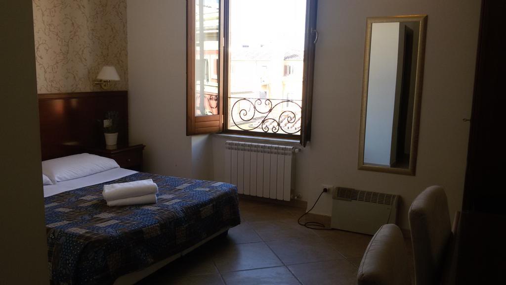 روما Mrs Julie Guesthouse الغرفة الصورة
